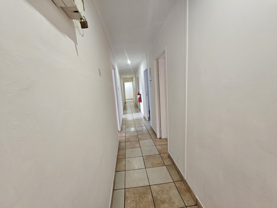 8 Bedroom Property for Sale in Brandwag Free State